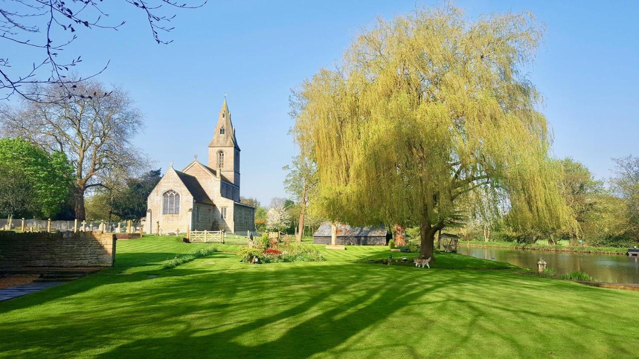 River Nene Cottages Water Newton Dış mekan fotoğraf